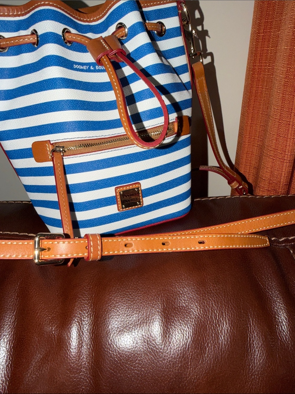‼️Dooney & Bourke Blue Striped Bucket Bag Crossbody Bag - Picture 7 of 12